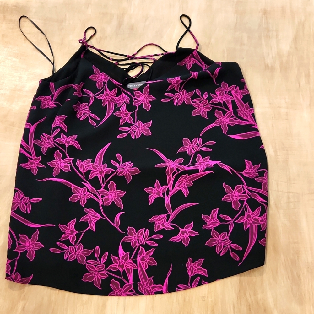 Ladies Vince Camuto Top
